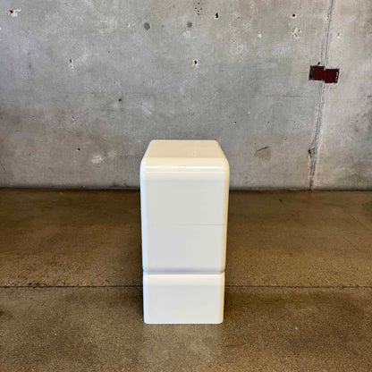 Limbo Style Small Shelf