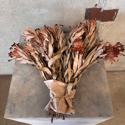 Dried Flower Bunch From the Estate of Dianne Keaton #2