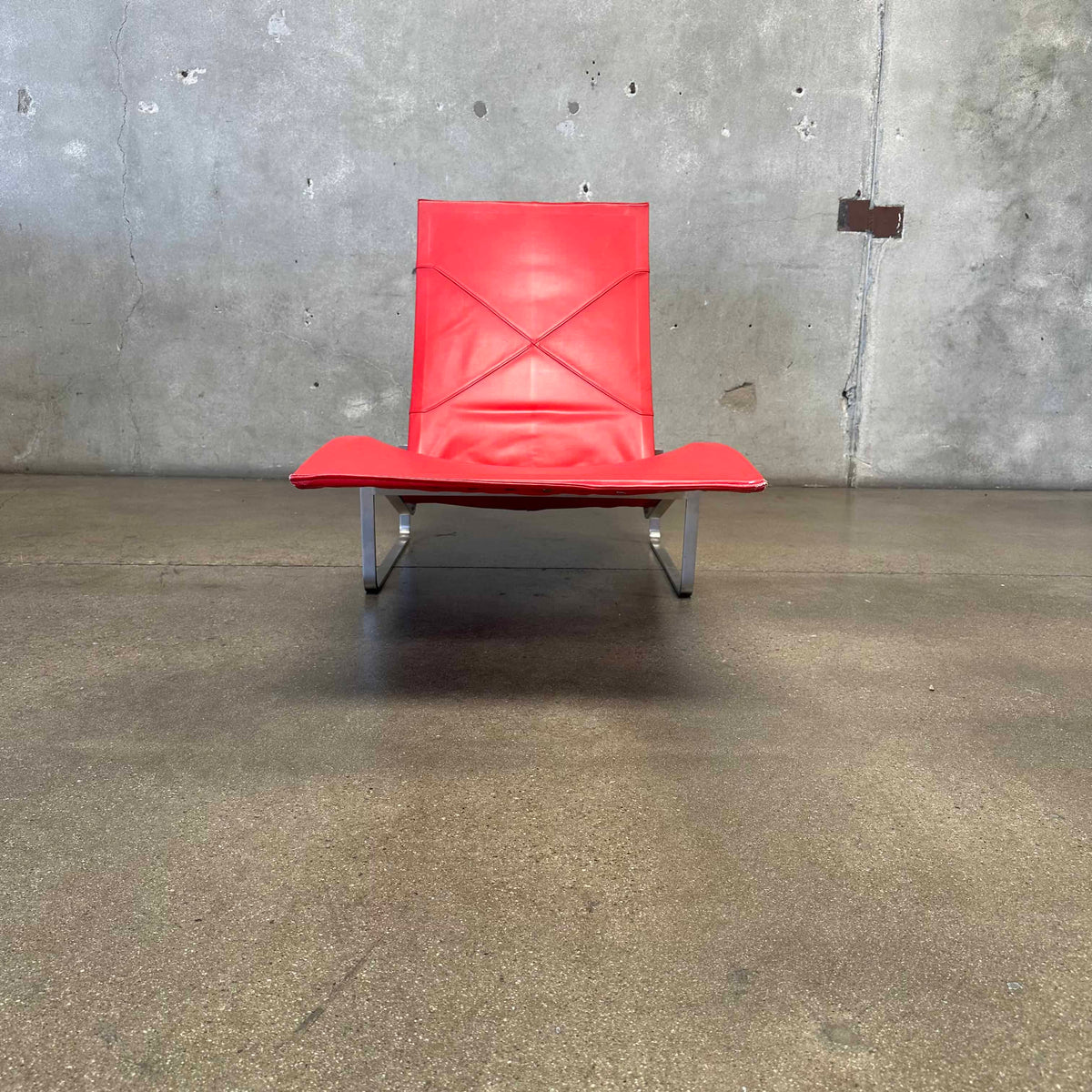 Red Leather Model PK24 Adjustable Chaise Lounge