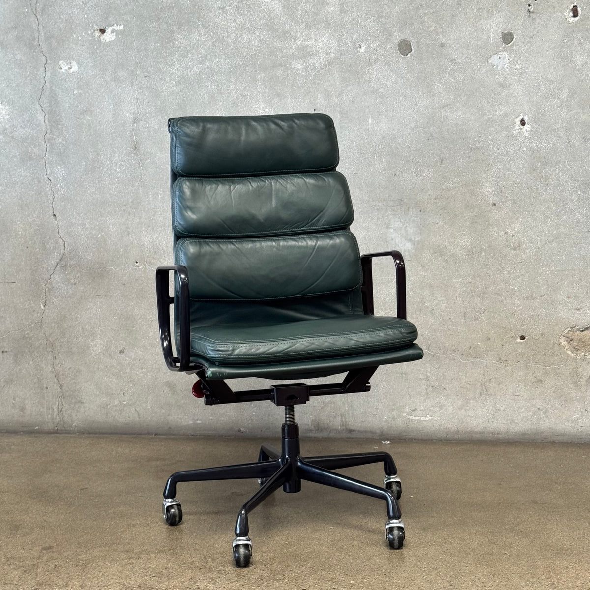 Eames Herman Miller Executive, Soft Pad Office in Rare Color