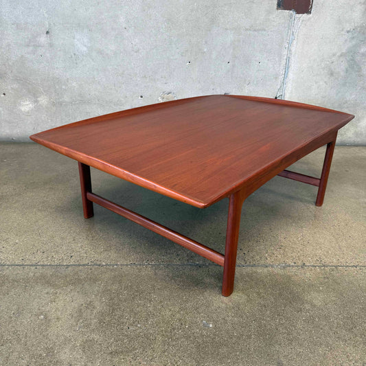 Mid Century Modern Folke Ohlsson Coffee Table For Dux - Denmark / Original Finish