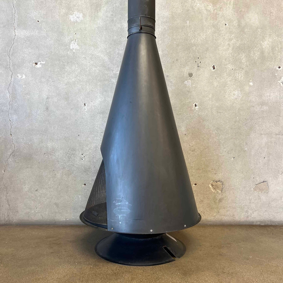 Vintage Mid Century Modern Conical Shaped Majestic Matte Black Fireplace