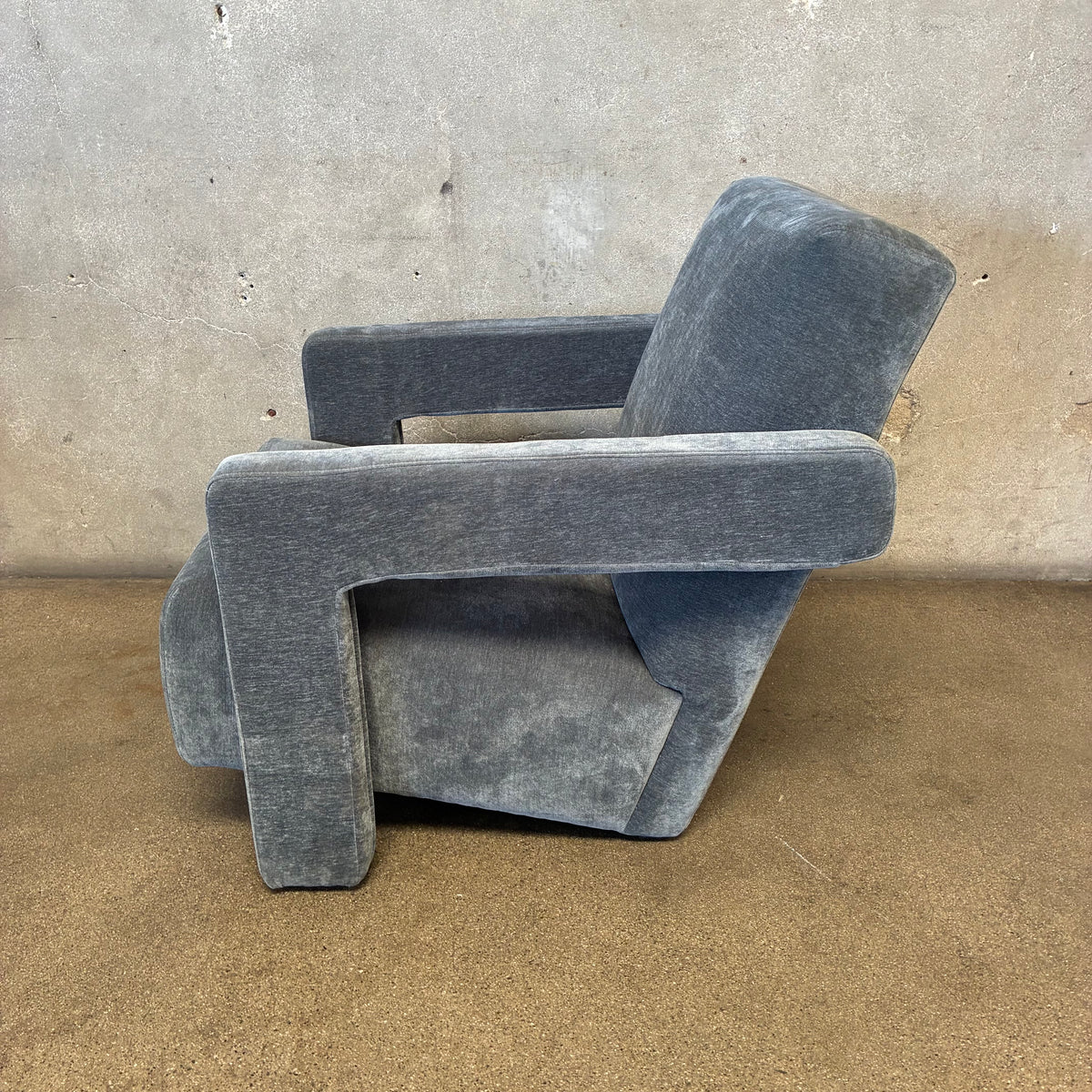 Modern All Upholstered Lounge Chair