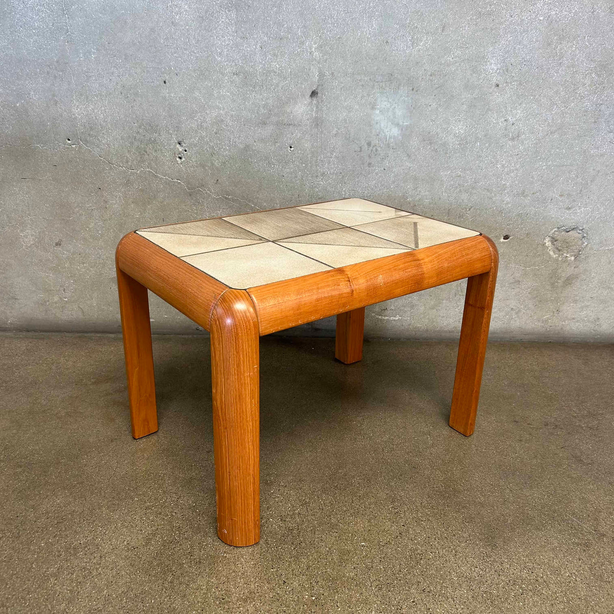 Gangso Mobler Tile Side Table