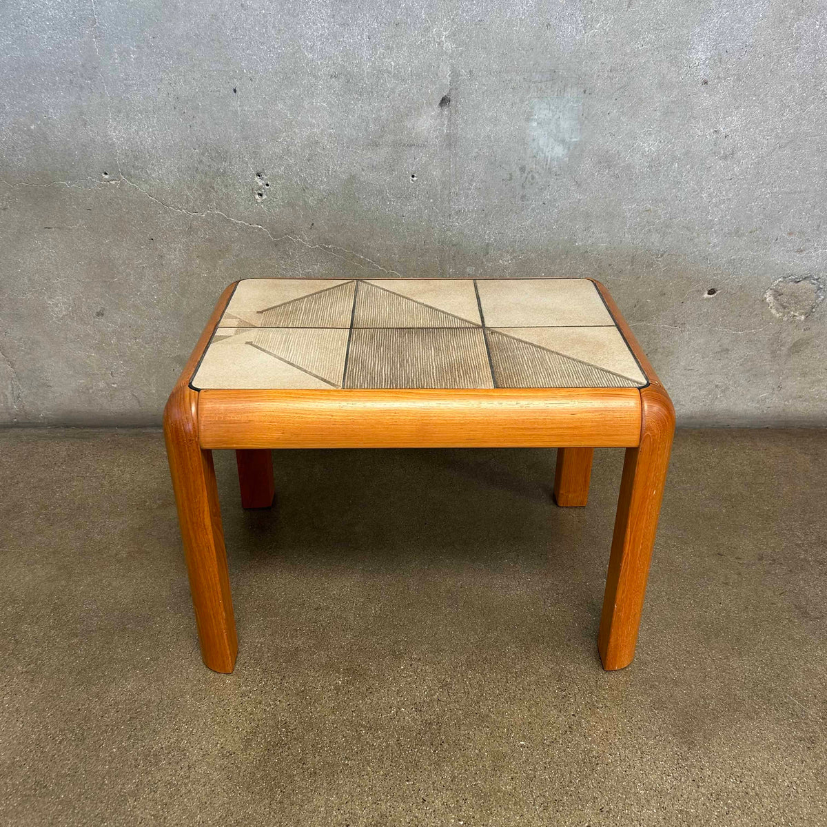 Gangso Mobler Tile Side Table