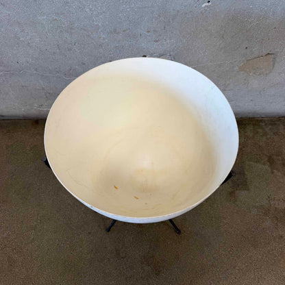 Tall Bullet Fiberglass Planter With Iron Stand