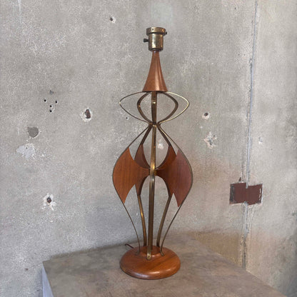 Vintage Atomic/ Mid Century Modern Walnut Lamp