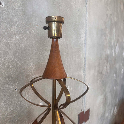 Vintage Atomic/ Mid Century Modern Walnut Lamp