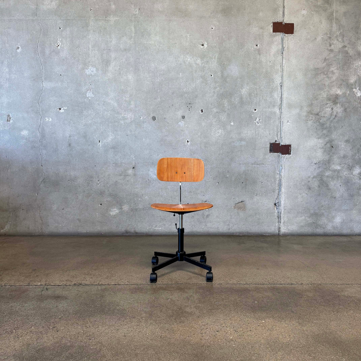 Danish Modern Kevi Task Chair By Jorgen Rasmussen