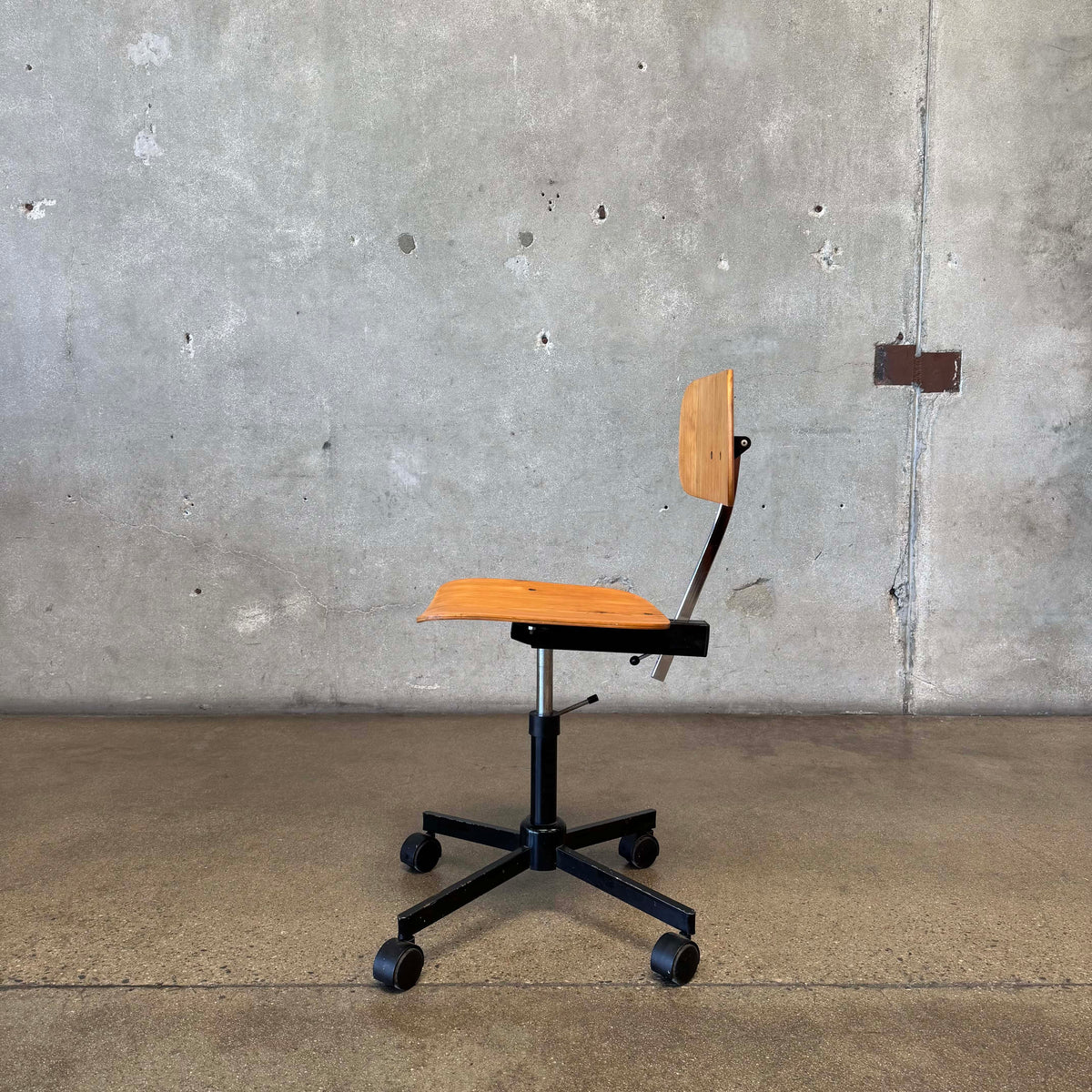 Danish Modern Kevi Task Chair By Jorgen Rasmussen
