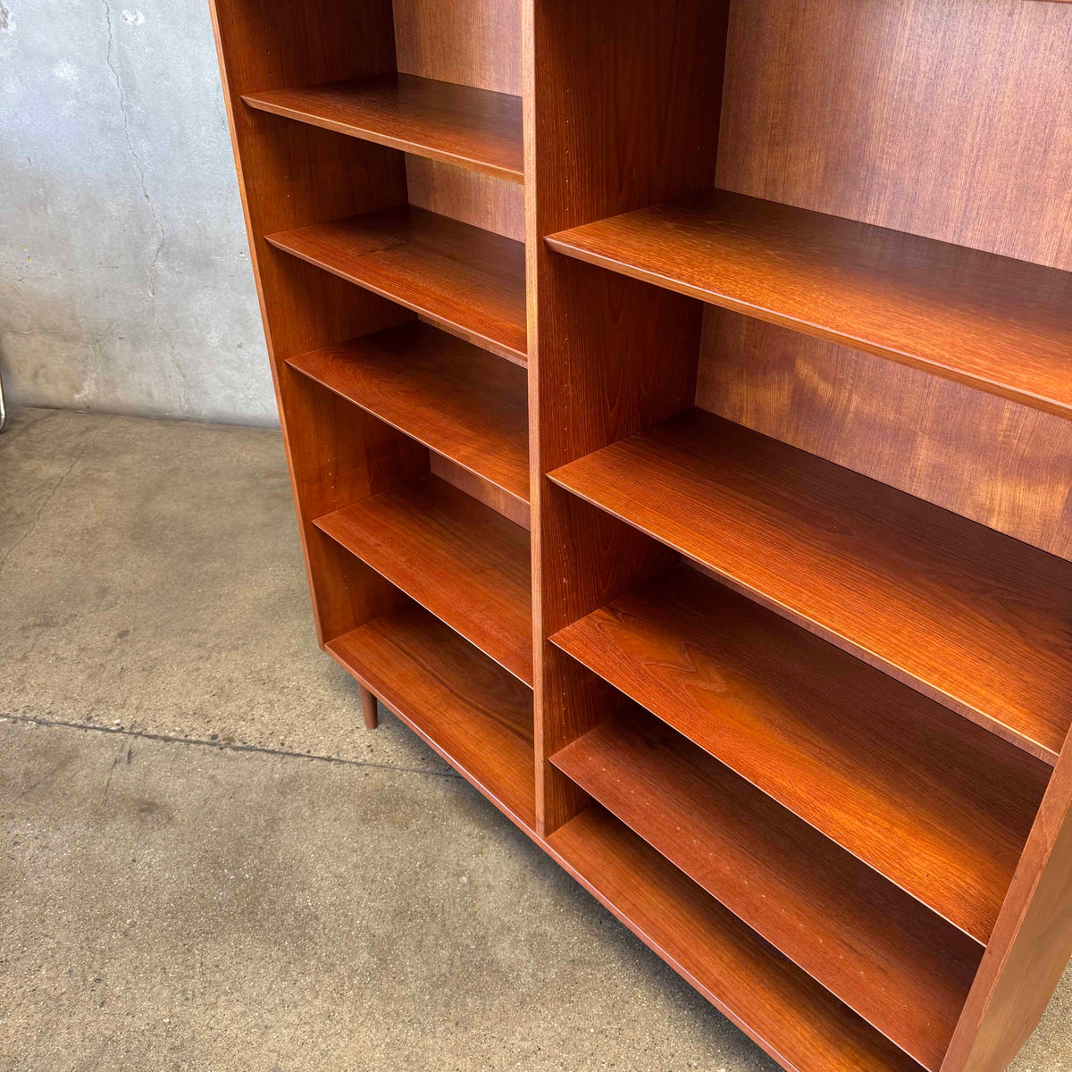 Danish Modern Teak Bookshelf By Poul Hundevad