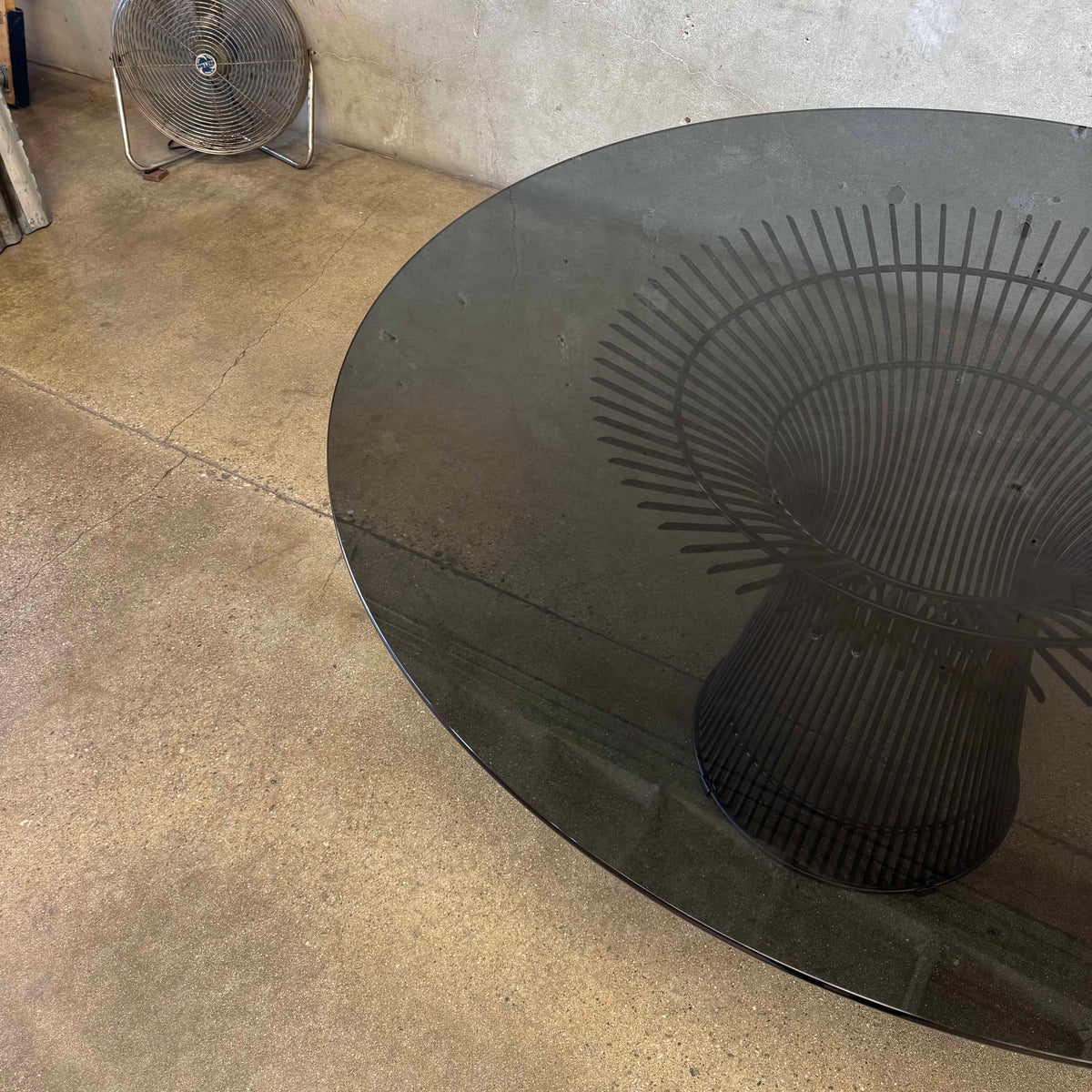 Warren Planter Style Dining Table With Smoked Glass Top