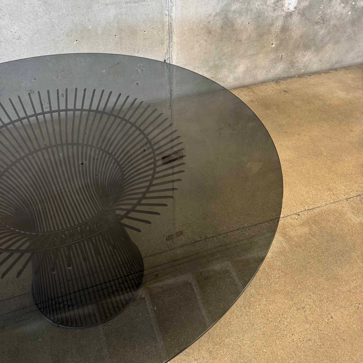Warren Planter Style Dining Table With Smoked Glass Top