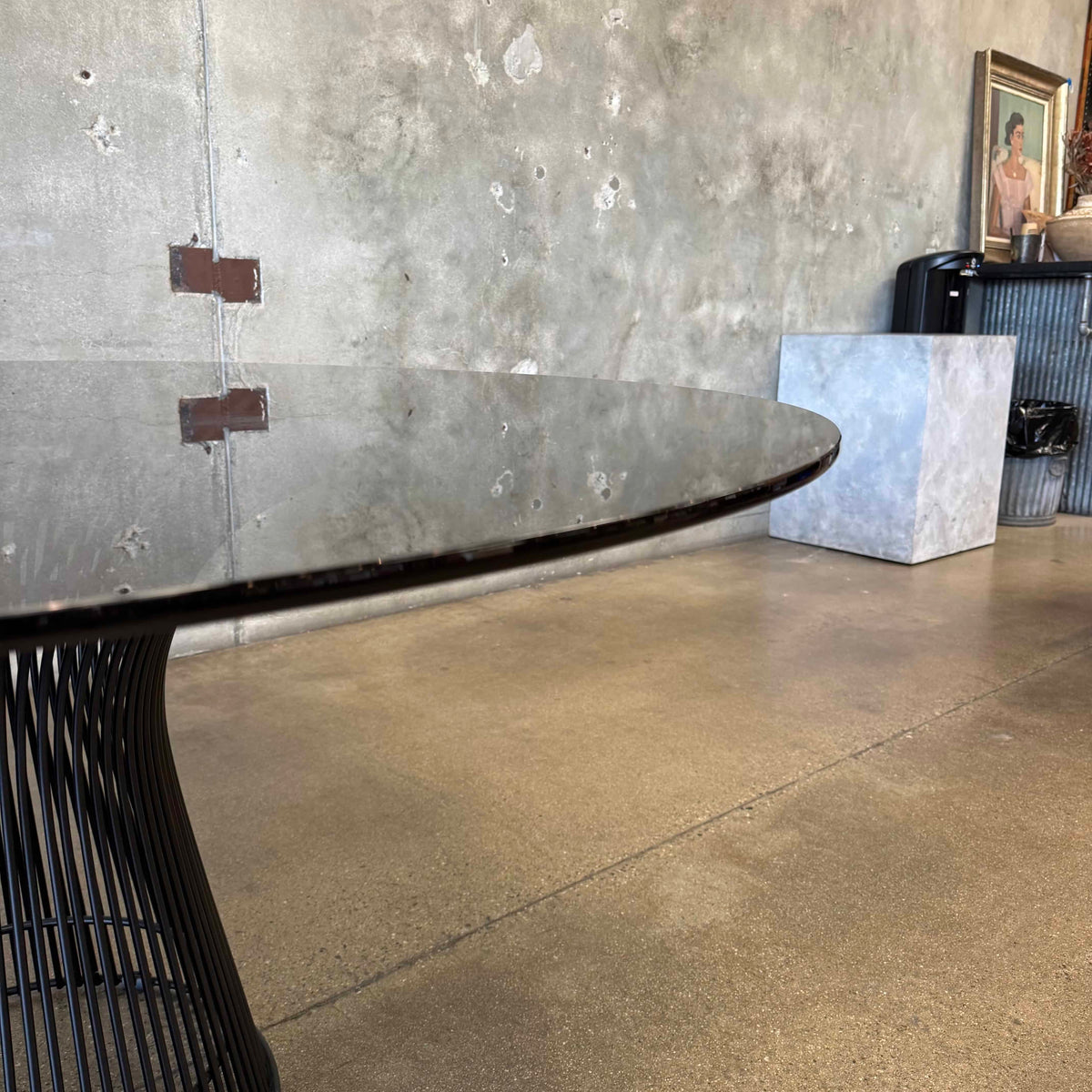 Warren Planter Style Dining Table With Smoked Glass Top