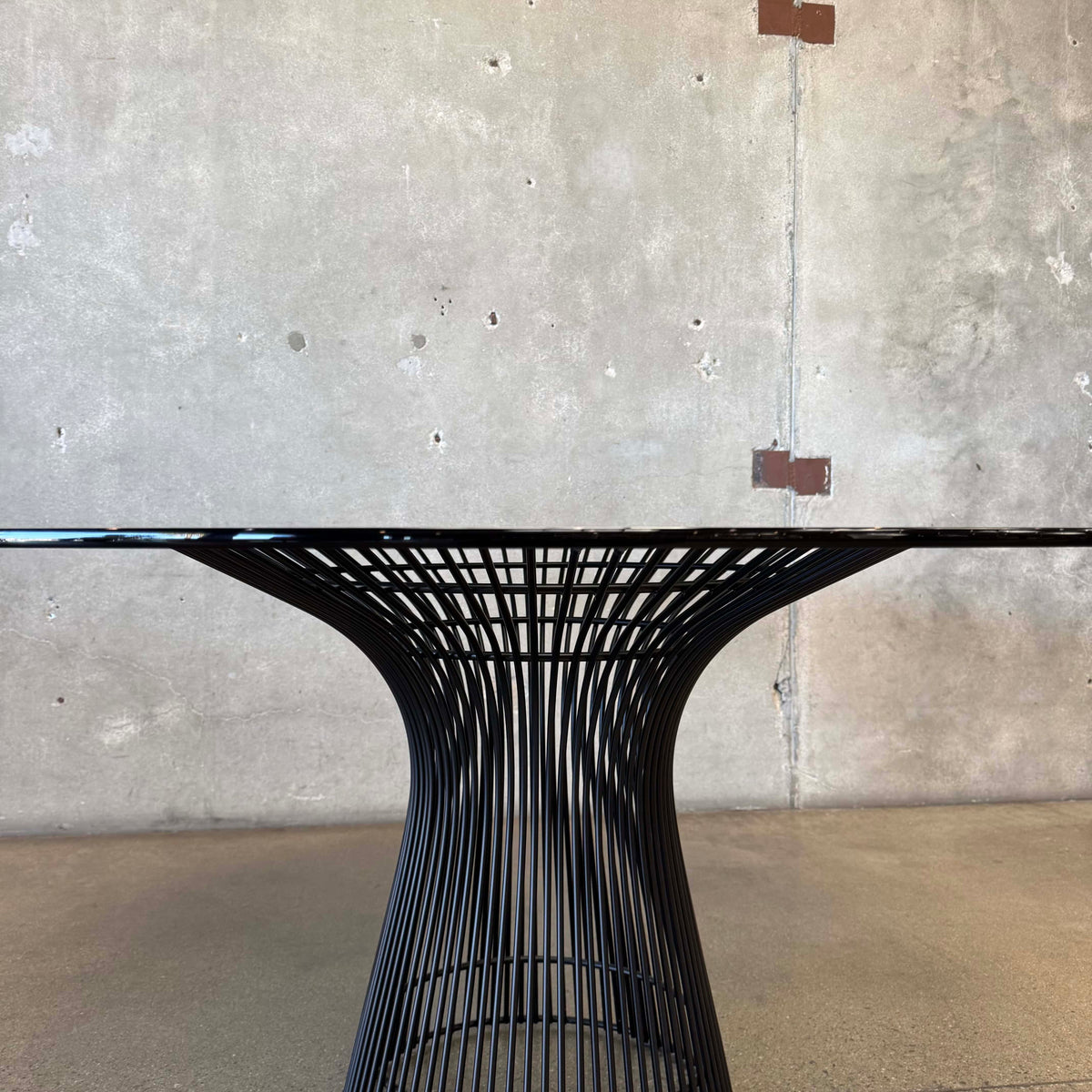 Warren Planter Style Dining Table With Smoked Glass Top