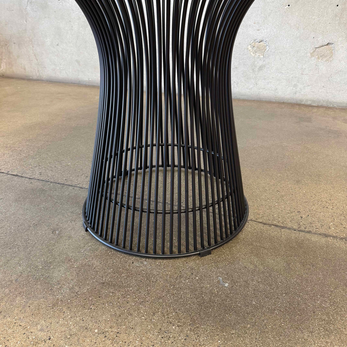 Warren Planter Style Dining Table With Smoked Glass Top