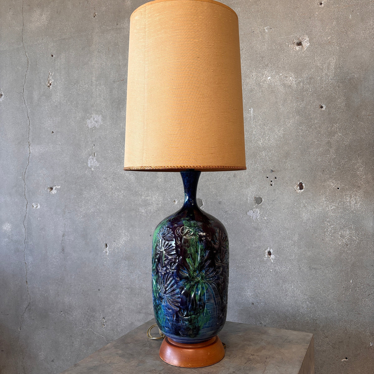Mid Century Modern Monumental Blue Green Floral Etched Table Lamp