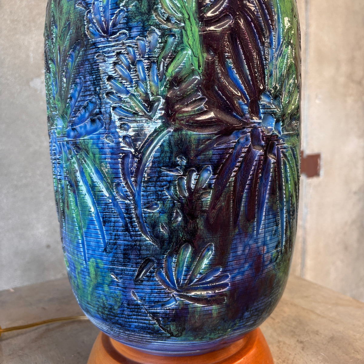 Mid Century Modern Monumental Blue Green Floral Etched Table Lamp