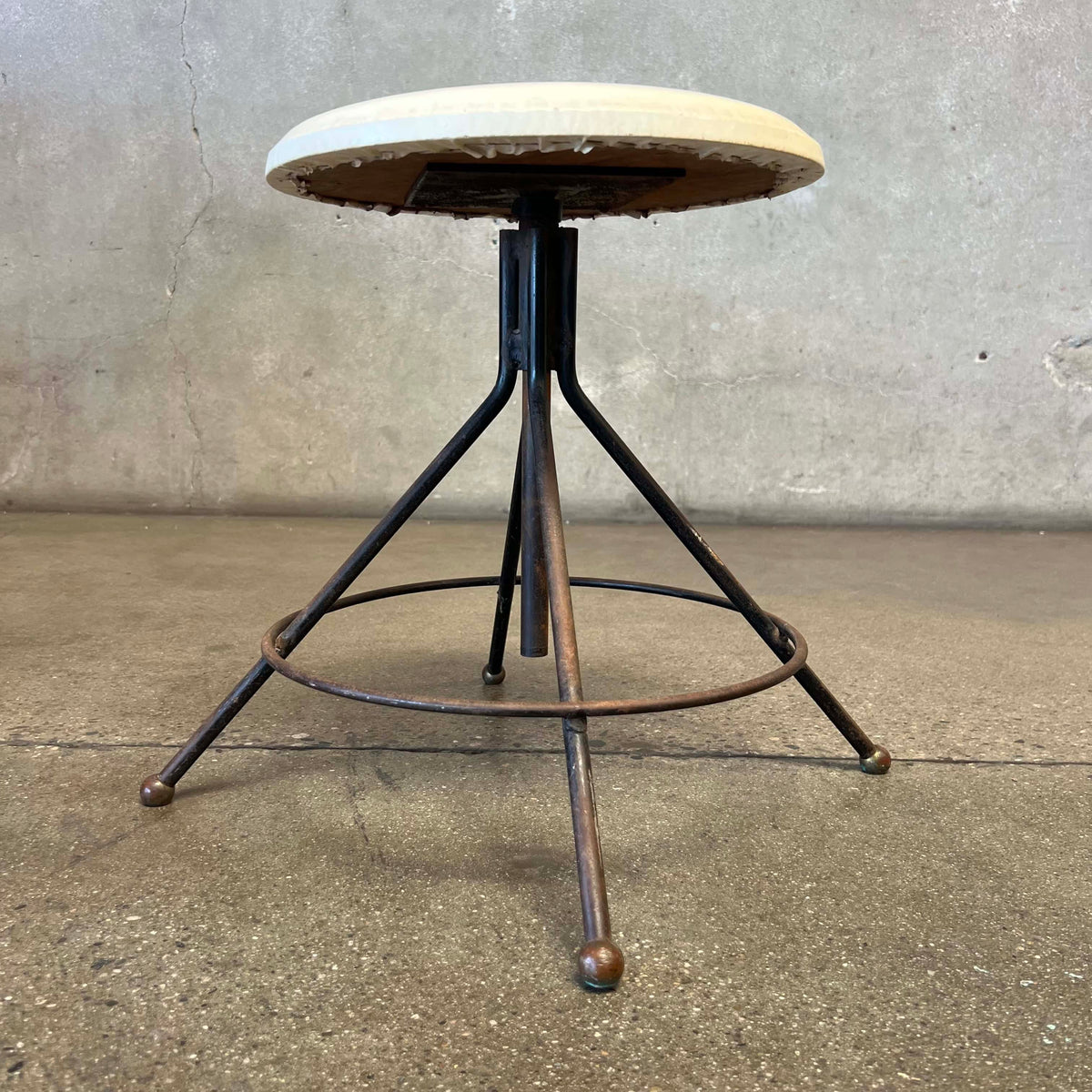 Thinline Stool