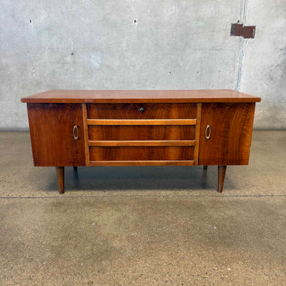 Vintage Lane Cedar Chest