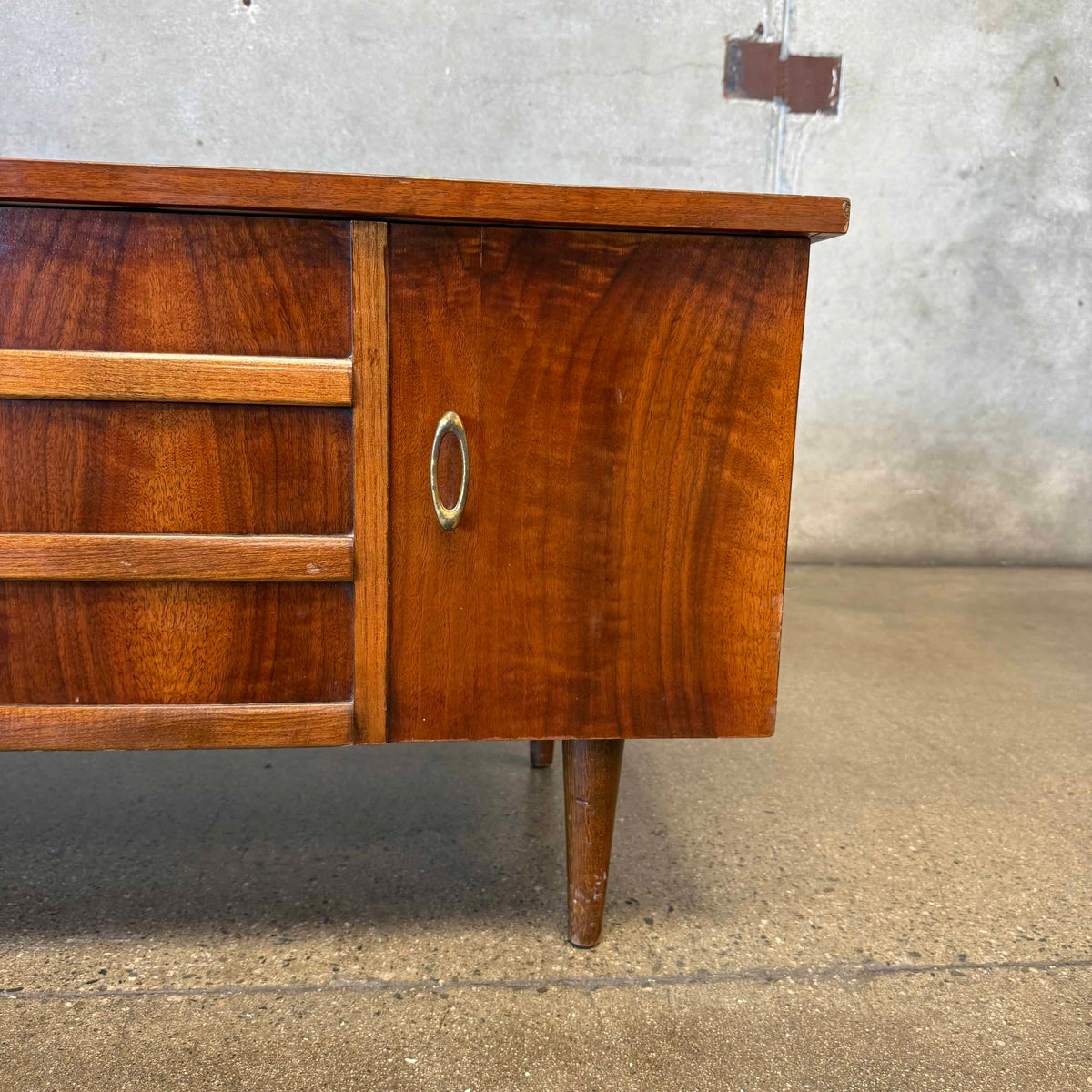 Vintage Lane Cedar Chest