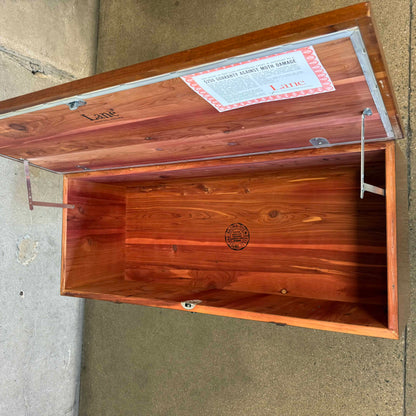 Vintage Lane Cedar Chest