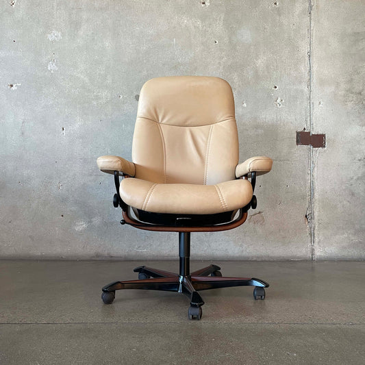 Ekornes Stressless Consul Leather Recliner Chair