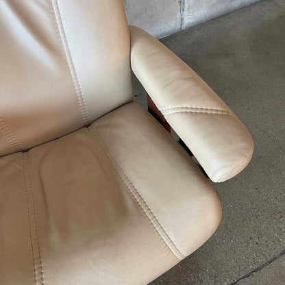 Ekornes Stressless Consul Leather Recliner Chair