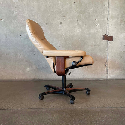 Ekornes Stressless Consul Leather Recliner Chair