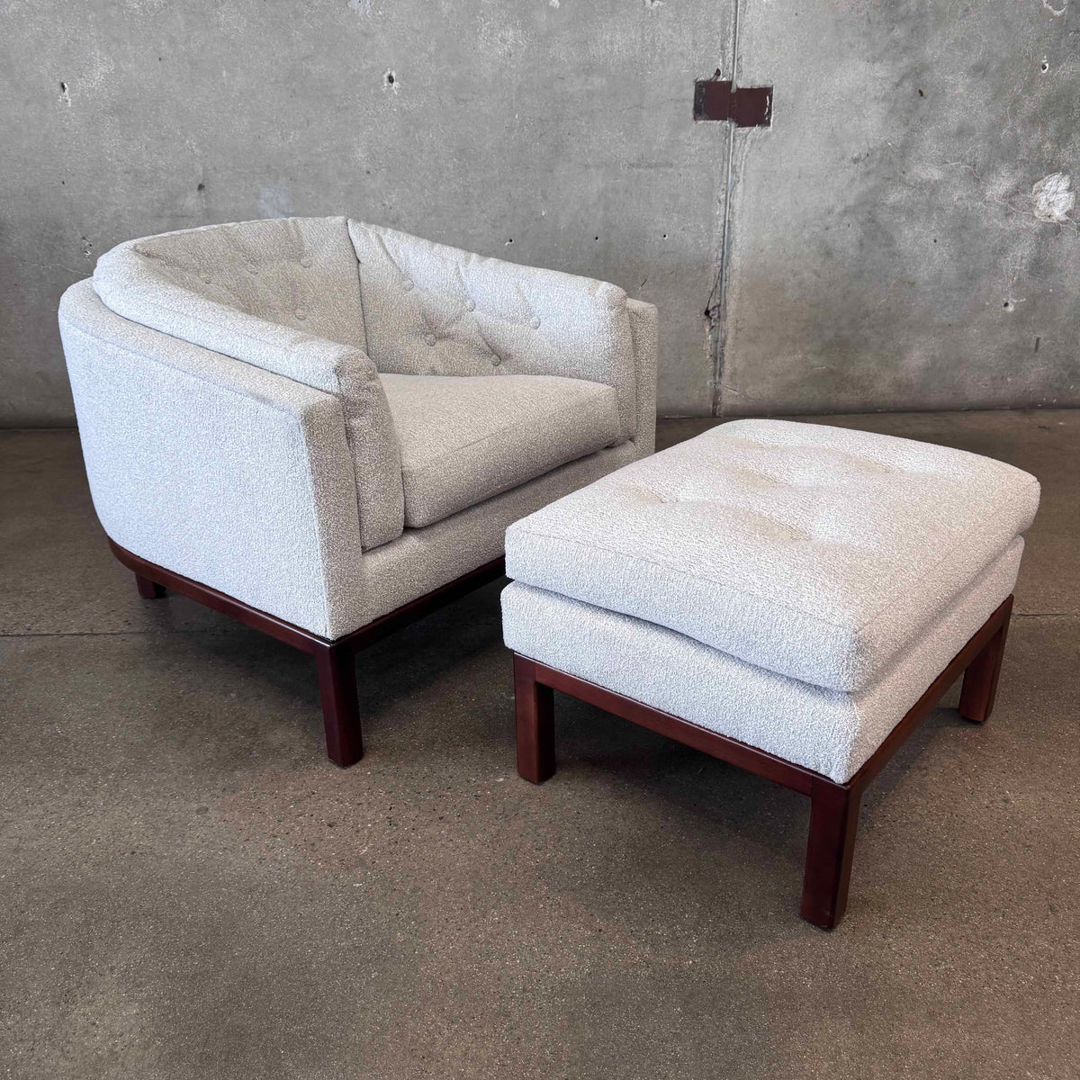 Mid Century Metropolitan Lounge Chair & Ottoman