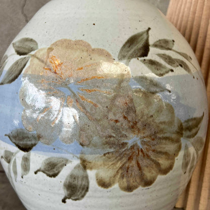 Vintage Ceramic Table Lamp w/ Shade