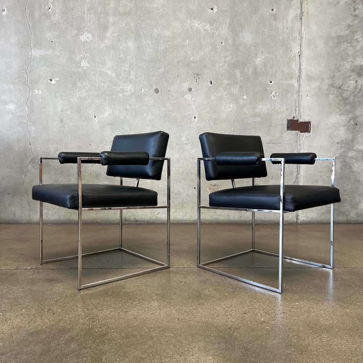 Pair Of Milo Baughman Modell 1188 Armchairs By Thayer Coggin