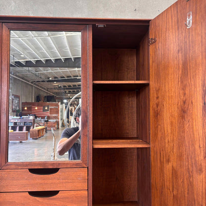 John Kappel For Glenn Of California Furniture Bachelors Chest