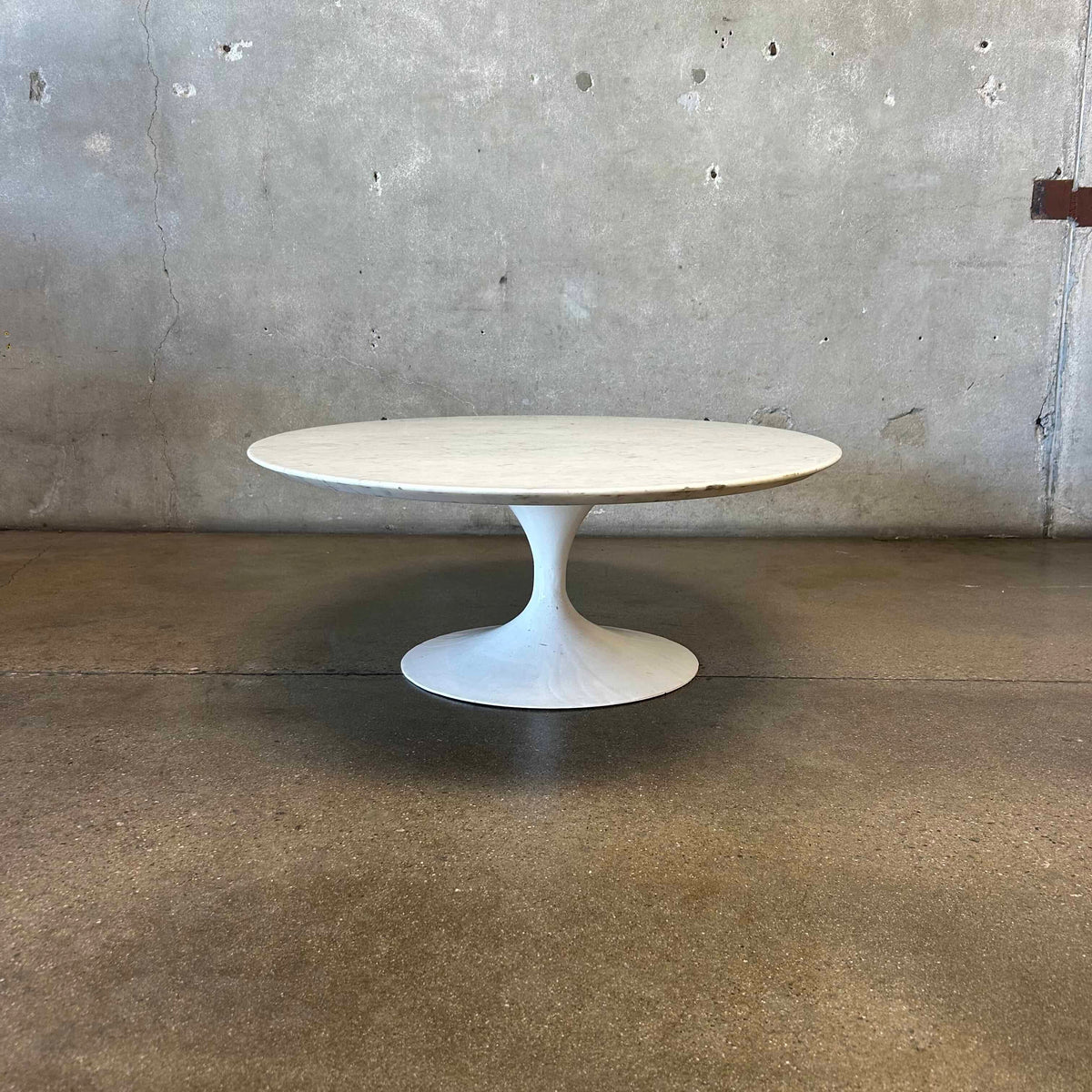 1969 Knoll Saarinen Tulip Coffee Table w/ Tags 54"