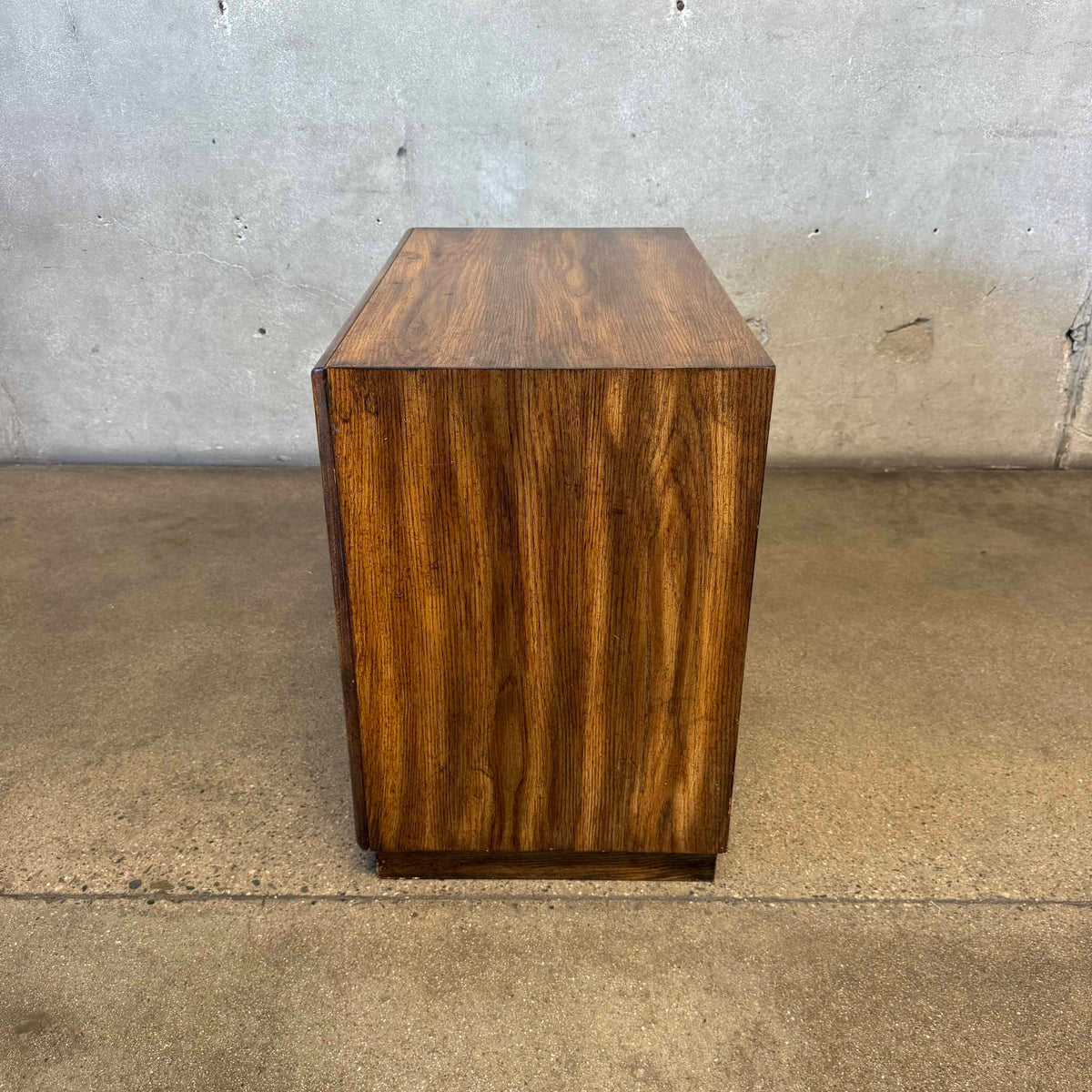 Single Cabinet With Doors