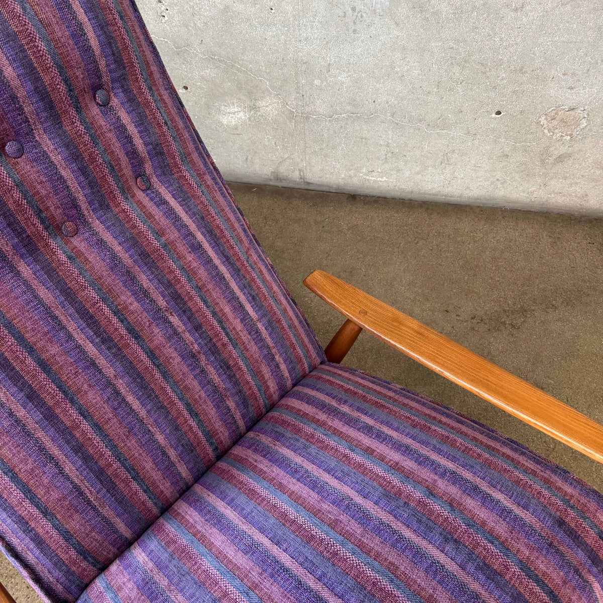 Mid Century Modern Reclining Lounge Chair By Milo Baughman for James Inc
