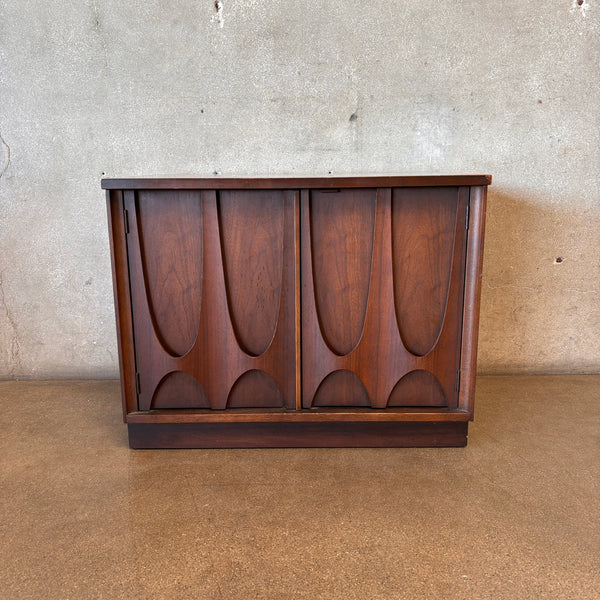 Mid Century Modern Broyhill Brasilia Walnut Nightstand