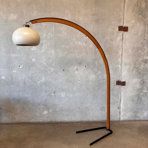 Mid Century Modern & Vintage Floor Lamps