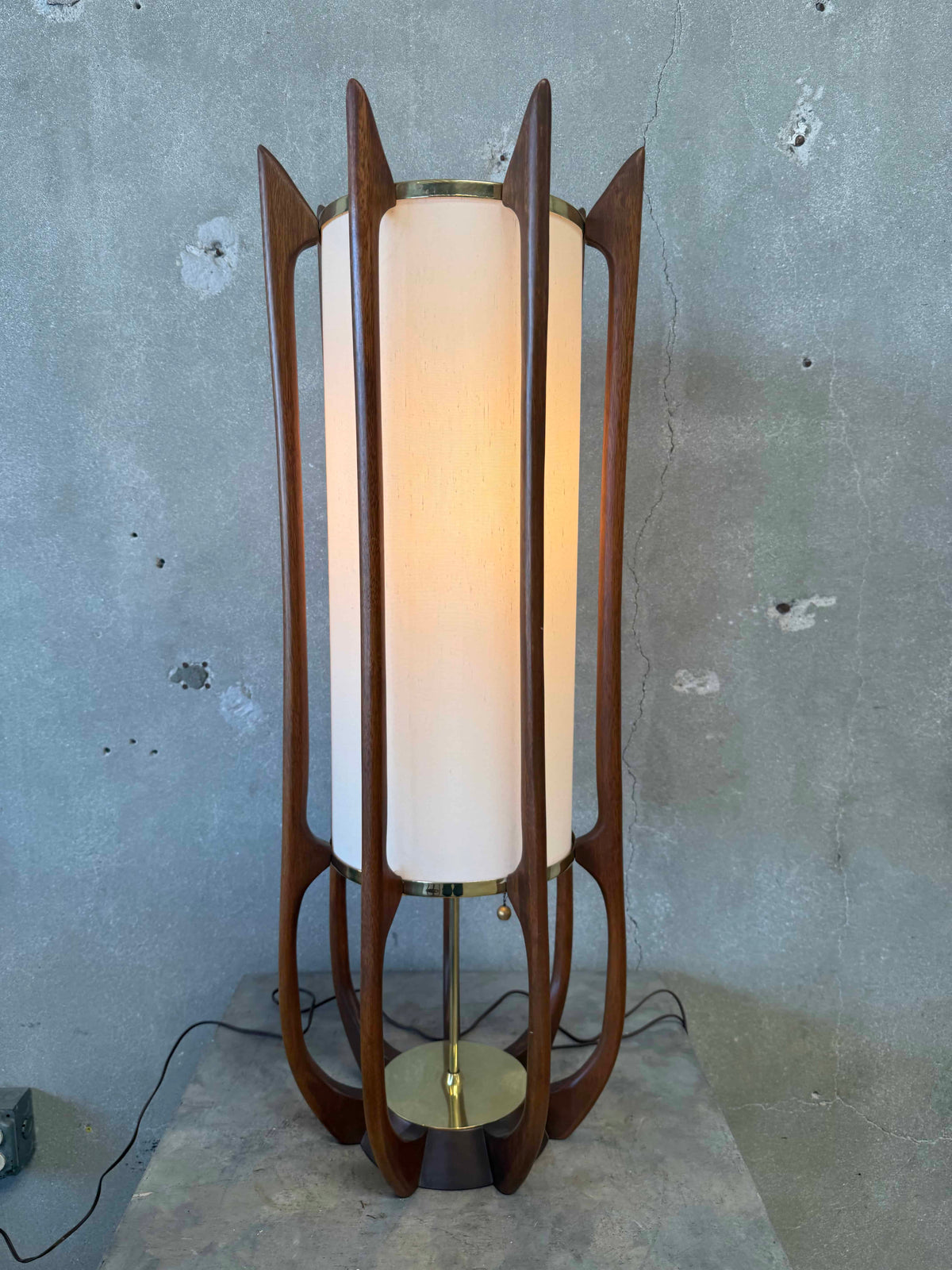 Pair of Mid Century Modern Modeline Mode 635 Table Lamps, Arthur Jacobs in 1959