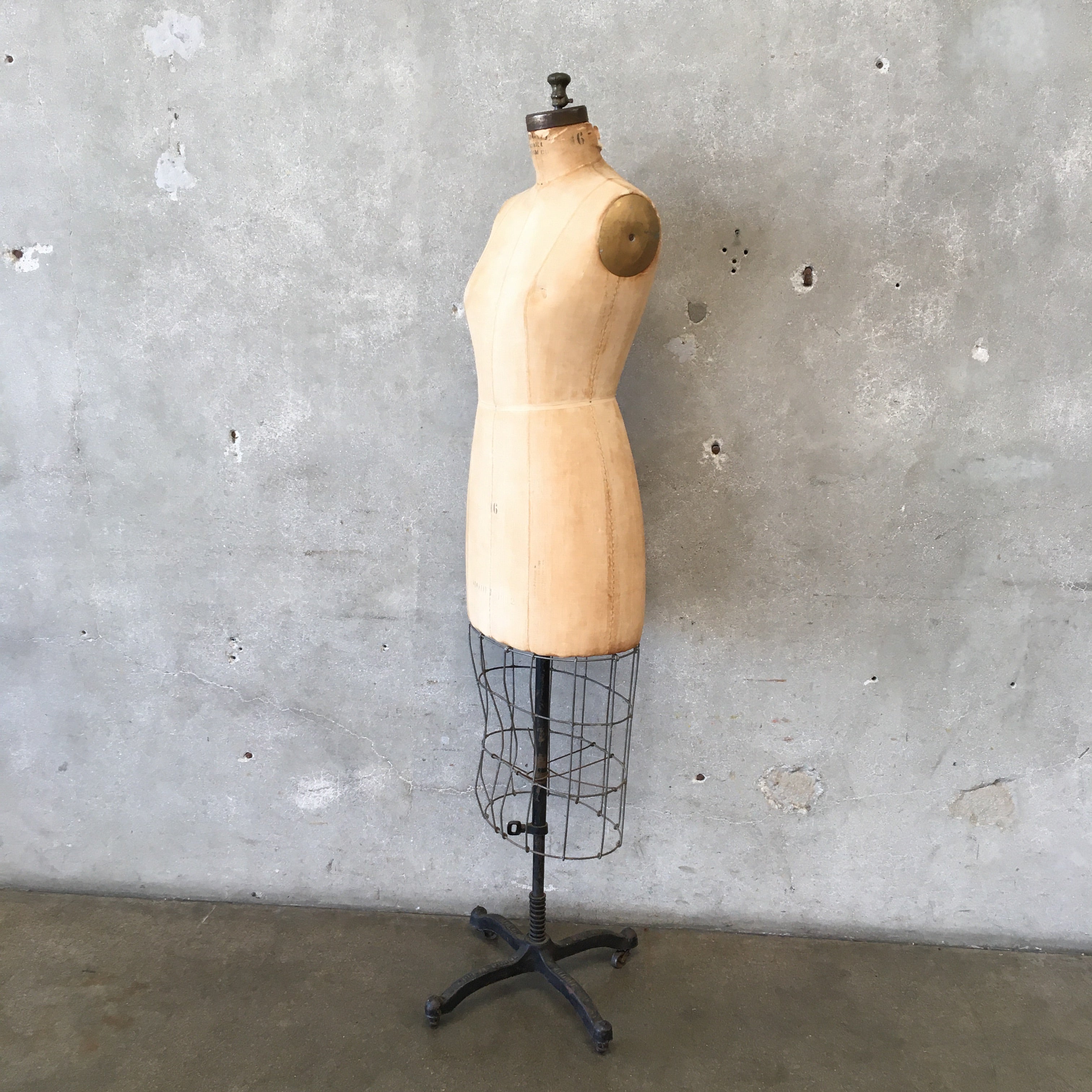 Vintage Dressform by J.R. Bauman Model 1942 Size 16