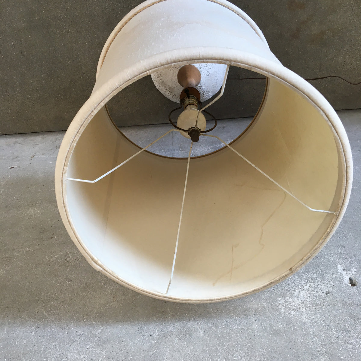 Mid Century Modern 1970s Volcanic Glaze Table Lamp with Original Shade