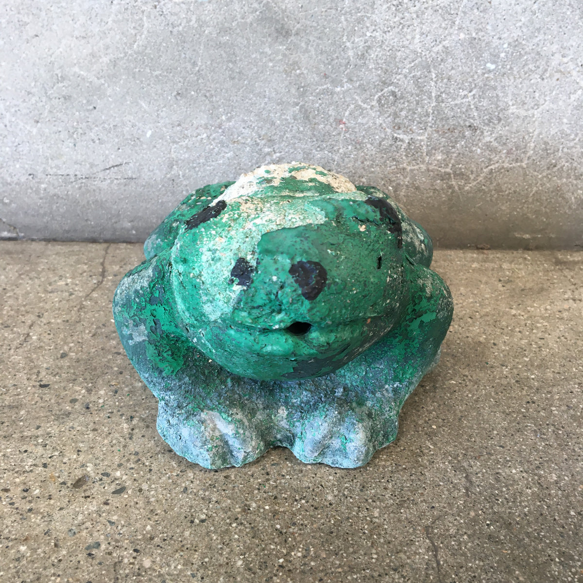 Small Concrete Garden Frog