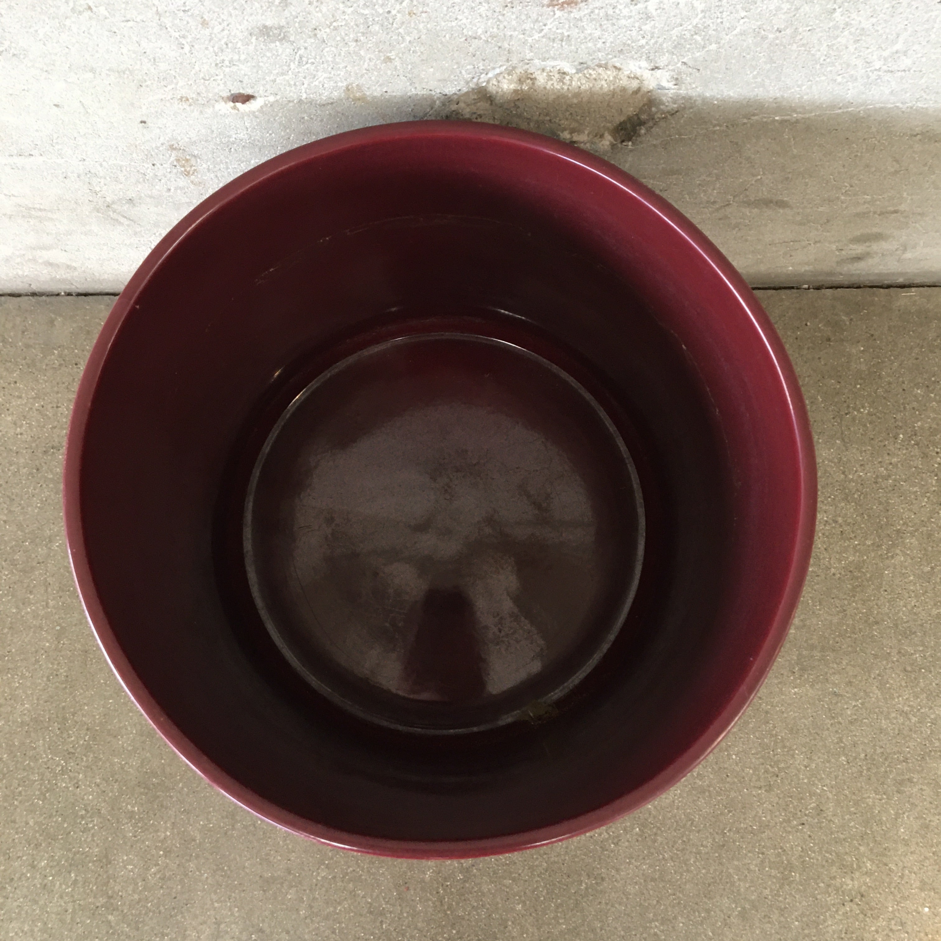 burgundy planter pots Burgundy Gainey Style Planter
