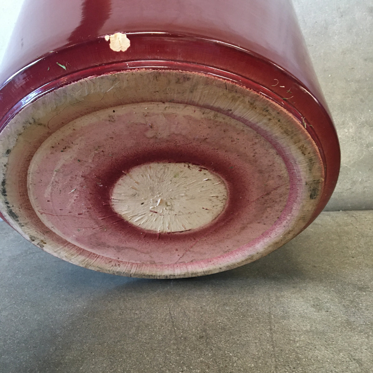 Burgundy Gainey Pot